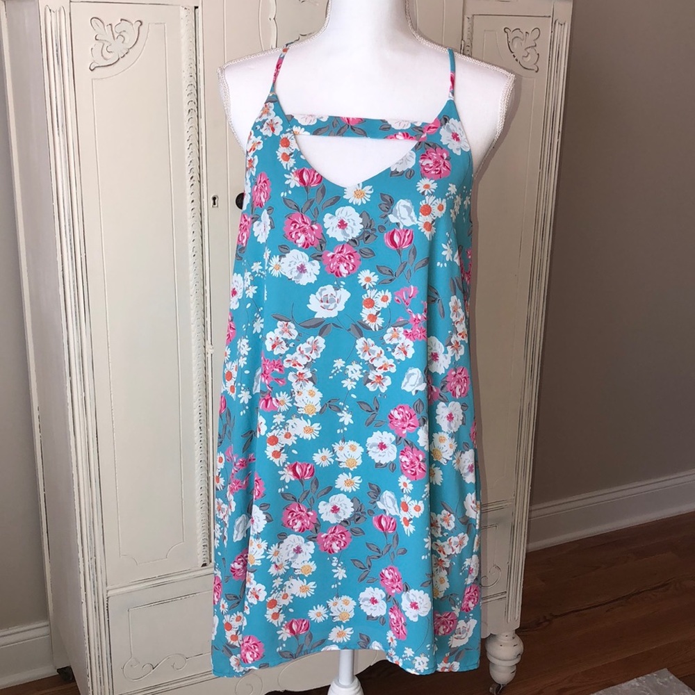 Blue and Pink Floral Dress w/Pockets - Picture 2 of 6